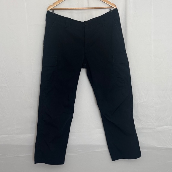 Under Armour Men's Dark Cargo Pants - Picture 1 of 8